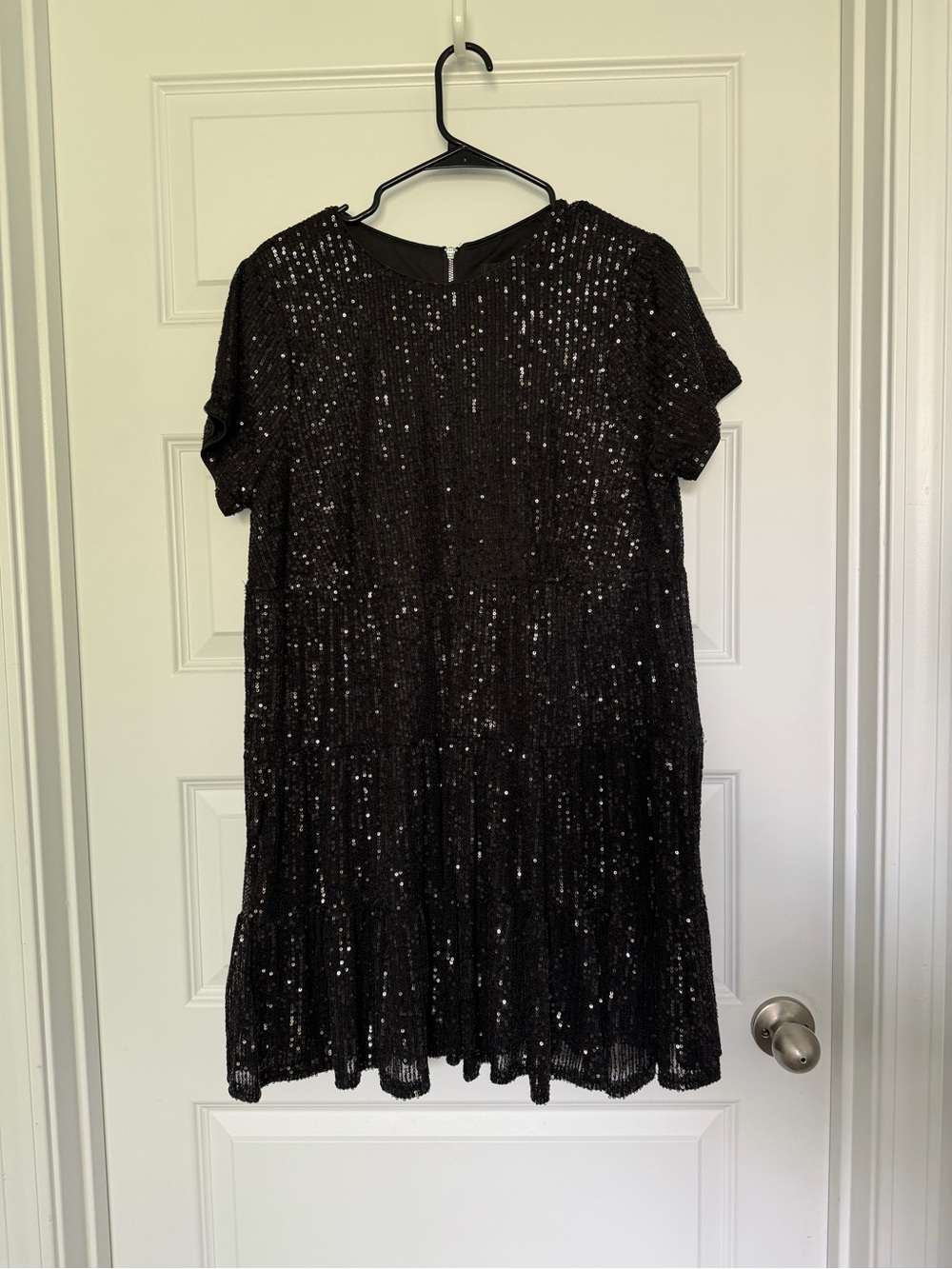 Lulu's Black Sequin Short Sleeve Tiered Party Dress